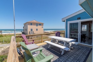 Top Level Deck with Seating