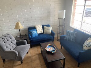 Comfy seating for five