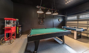 Spielezimmer