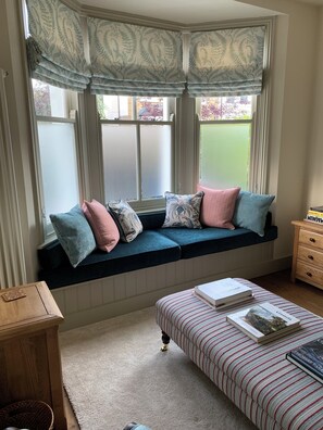 Cosy sitting/TV room with window seat - at the front of house