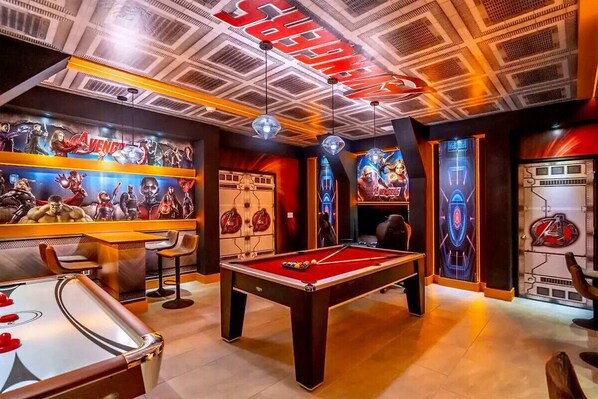 Spielezimmer