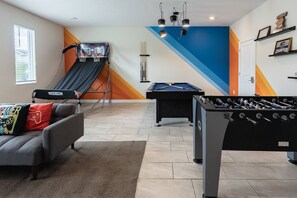 Spielezimmer