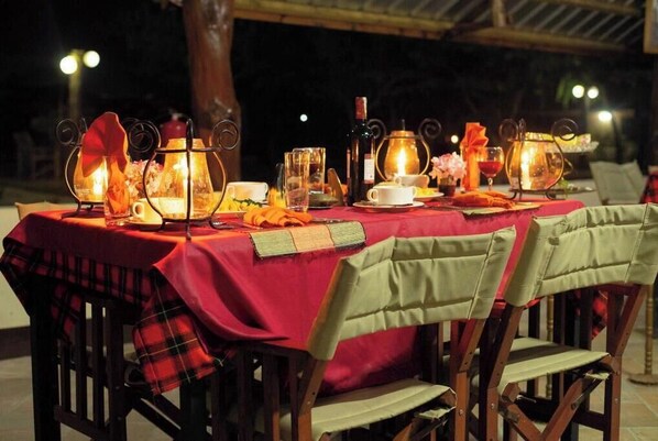 Outdoor dining