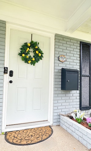 A cozy entry to welcome you to your beach bungalow away from home!