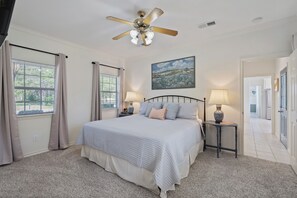 1st floor main bedroom with King size bed
