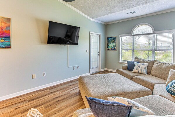 Little River Vacation Rental | 3BR | 2BA | 1,320 Sq Ft | Step-Free Access