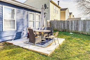 Fenced Backyard | Patio | Outdoor Dining Area