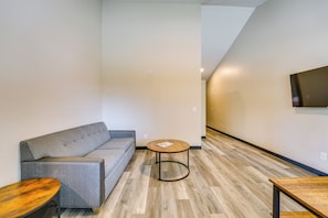 Living Area | Full Sleeper Sofa | Smart TV | Free WiFi