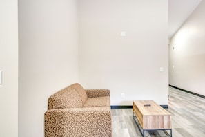 Studio | Full Sleeper Sofa | Single-Story Unit