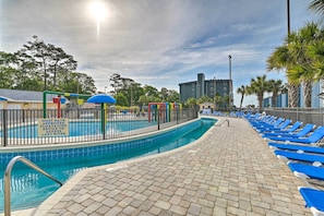 Myrtle Beach Resort | Lazy River | Splash Pad