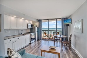 Create lasting memories over meals in the dining area!