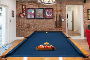 Pool enthusiasts unite!