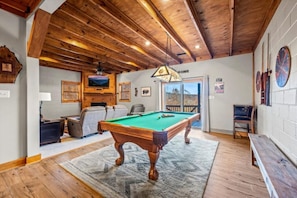 Spielezimmer