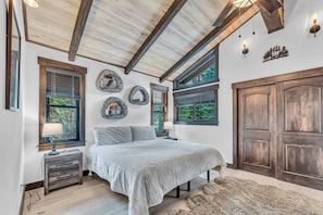 Bedroom 1: King bed, upper floor, en-suite bathroom with his and hers sinks, jetted tub, standing shower, Smart TV