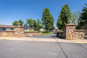 Welcome to Legacy Inn!