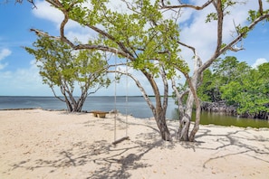 Community Marina | Walking Distance