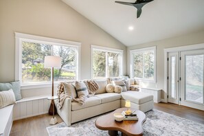 Living Room | Free WiFi | Central A/C & Heat | Main Floor