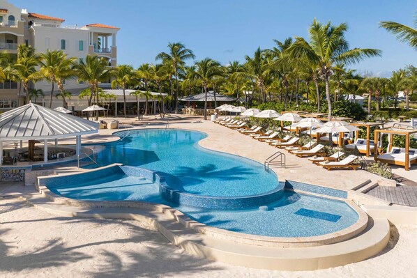 Infinity-Edge Pool