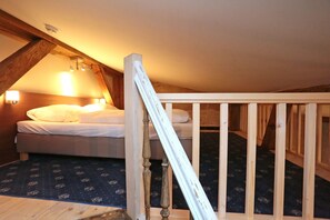 Bett auf Galerie