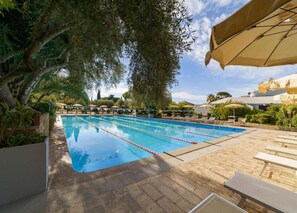 Schwimmbad des Ferienhauses
