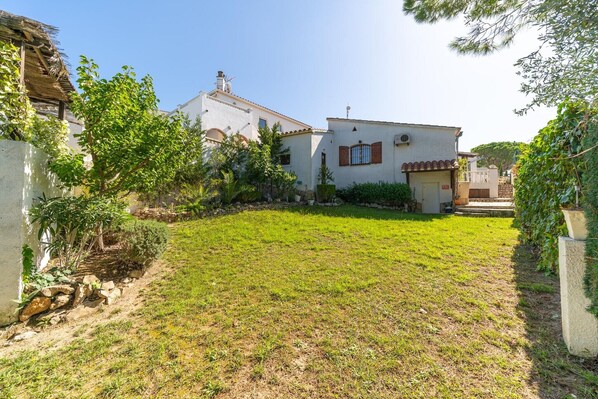 Holiday Home Exterior [summer]