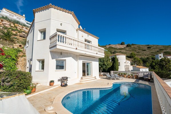 Piscine maison de vacances