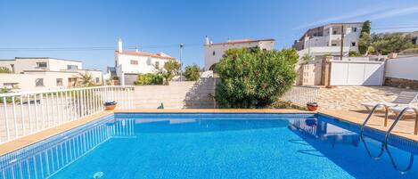Holiday Home Swimming Pool