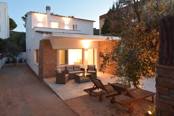 Holiday Home Exterior [summer]