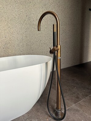 Dusche mit Handbrause