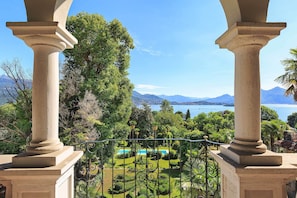 Villa La Romanica - Baveno, Lake Maggiore - NORTHITALY VILLAS Vacation rental