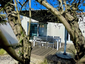 Espace repas extérieur
