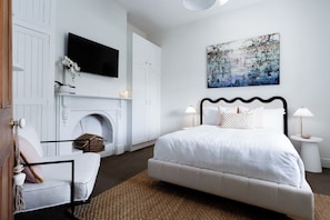 Crisp White Interiors with Luxe Finishes