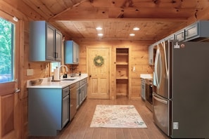 Fully equipped kitchen