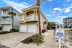 Front facade with bay access path