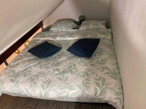 Double bed