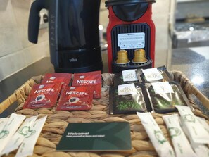Kaffee und/oder Kaffeemaschine