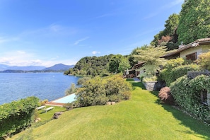 Villa Isa - Ispra, Lake Maggiore - NORTHITALY VILLAS Vacation rental