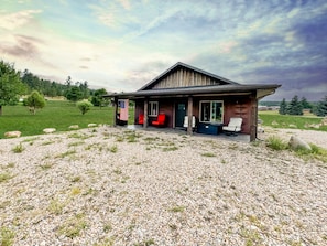Front of 14A Getaway