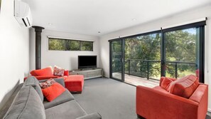 Lounger area