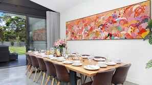 Blackwood Manor | Dining area