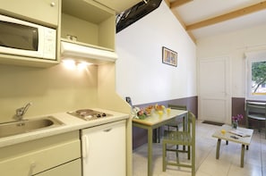 Make a quick snack in your kitchenette.