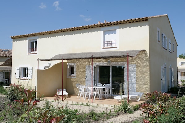 Your beautiful holiday rental is great in any season.