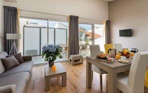 This unit MAY feature a balcony or terrace - please do let us know if you'd like to request this!