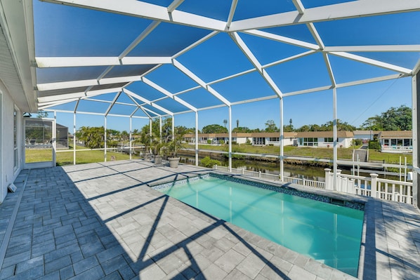 Sarasota Vacation Rental | 5BR | 3BA | 2,592 Sq Ft | 1 Small Step Required