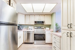 Kitchen | Cooking Basics | Air Fryer | Microwave | Toaster