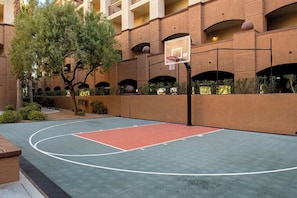 Sportplatz