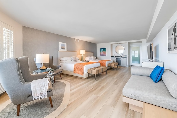 Unit with 2 Queen size beds