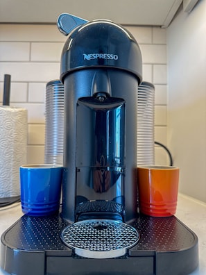 Kaffee und/oder Kaffeemaschine