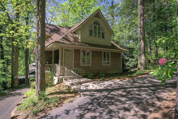Welcome to The Cottage!