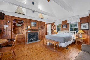 Queen Bed